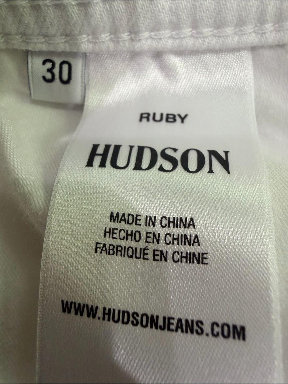 Hudson Jeans Ruby White Roll-Cuff 5 Pocket Design Denim Shorts - Picture 2 of 8